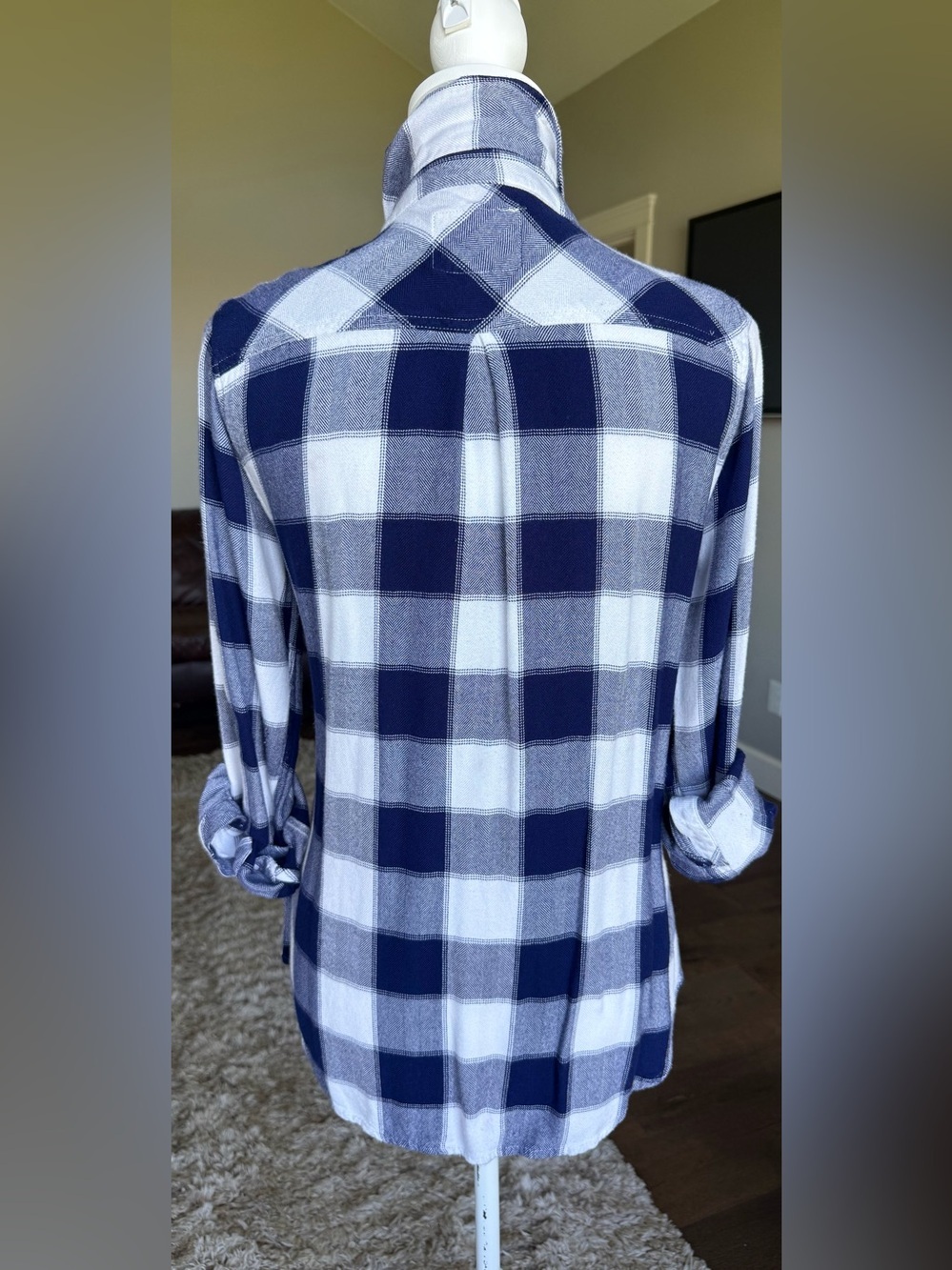 Rails Navy and White Large Checked Button-Up Long Sleeve Shirt Ultra Soft, Small - Picture 4 of 9